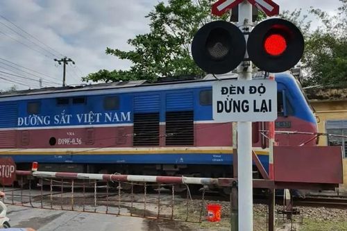 Bổ sung đủ hệ thống tín hiệu tại 184 đường ngang