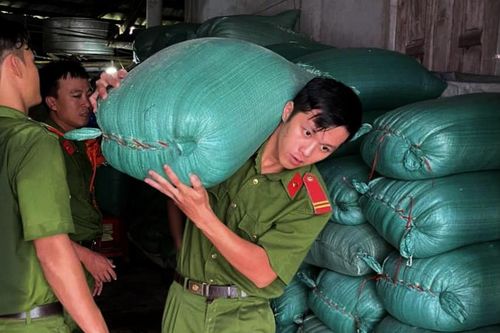 Mưa cường độ lớn quay trở lại Quảng Trị, nguy cơ sạt lở ven sông, ngập úng nhiều nơi