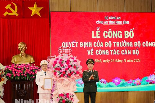 Công bố Quyết định bổ nhiệm Giám đốc Công an tỉnh Ninh Bình