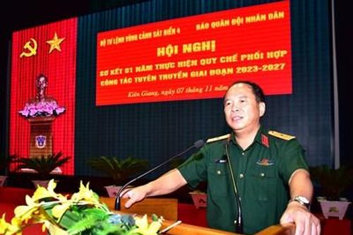 Đẩy mạnh phối hợp công tác tuyên truyền giữa Báo Quân đội nhân dân với Bộ tư lệnh Vùng Cảnh sát biển 4