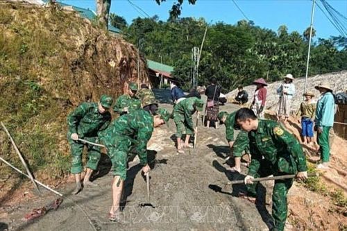 'Bản sáng vùng biên' - Mô hình dân vận sáng tạo của người lính quân hàm xanh