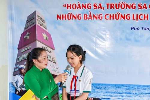 Nâng ý thức giữ gìn biển đảo