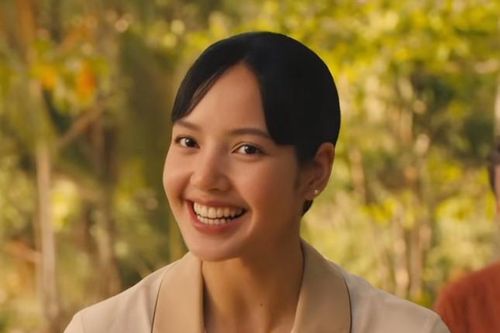 Lisa BLACKPINK vén mái vào vai quản lý khách sạn trong 'The White Lotus 3'