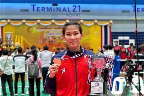 'Cô gái vàng' của làng cầu mây Việt Nam