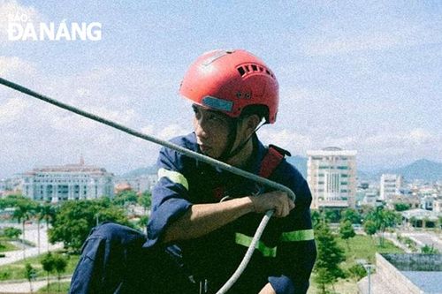 Tình yêu nghề của chàng lính trẻ