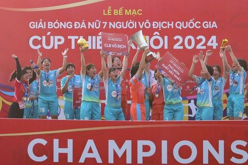 FC Quê Lụa vô địch mùa đầu tiên giải bóng đá nữ sân 7 Quốc gia