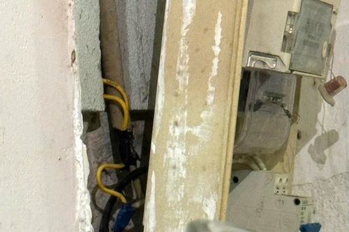Phát hiện khách hàng xài 'chùa' hàng chục triệu đồng tiền điện