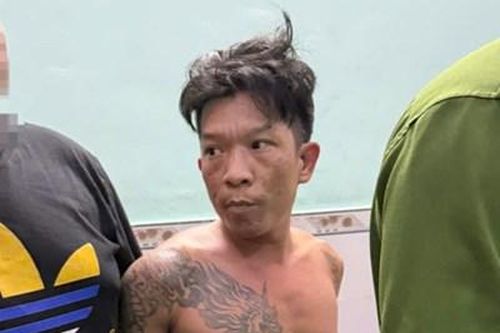 Bắt giữ Ti 'lốp xe' chuyên lừa lấy tiền cọc của khách qua mạng