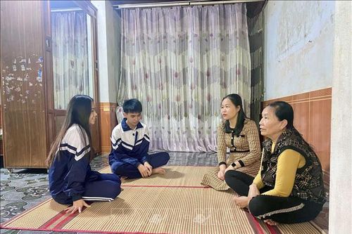 Nỗ lực 'trồng người' ở những địa bàn đặc thù
