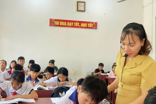 Cô giáo tâm huyết với sự nghiệp 'trồng người'