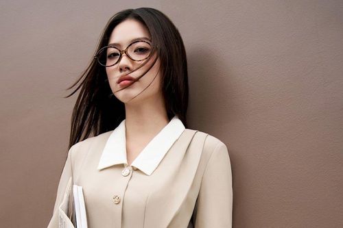 Gợi ý trang phục công sở hoàn hảo cho nữ giáo viên trong ngày 20/11