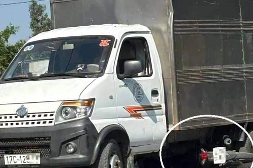 Đau lòng, nam sinh cấp 2 tử vong sau khi tông vào ô tô tải