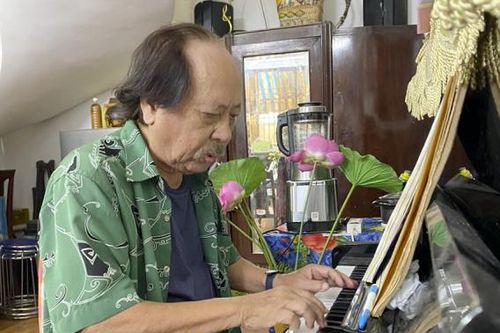 Nhạc sĩ Thế Bảo và giai điệu vang lên từ bục giảng