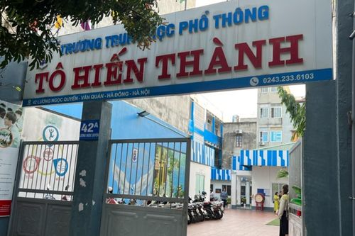 Hơn 170 học sinh ở Hà Nội bị tuyển sinh chui được chuyển trường