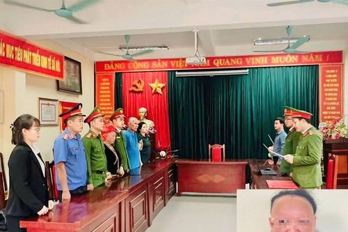 Khởi tố bị can ả đổ thuốc trừ sâu hạ sát người cùng thôn
