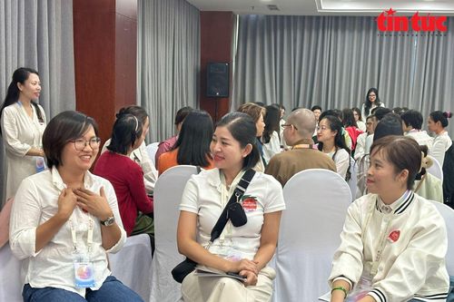 Chăm sóc sức khỏe tinh thần tại 'Ngày hội An lạc'