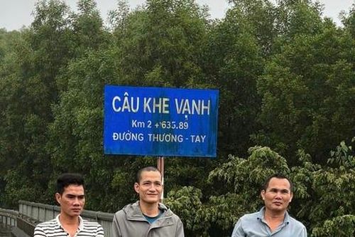 Bắt nhóm 'cẩu tặc' chuyên nghiệp dùng ôtô đi trộm chó
