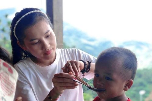 Đề xuất chính sách thu hút giáo viên vùng khó: Để 'nước chảy về chỗ trũng'