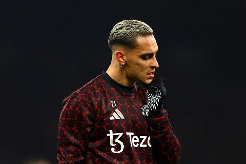 Man Utd ưu tiên bán Antony