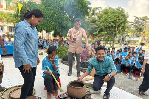 Hương cốm dẹp Bảy Núi