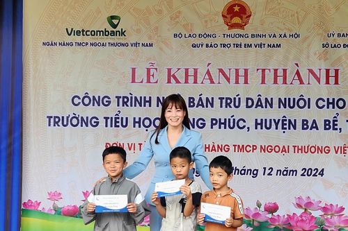 Khánh thành công trình xây dựng nhà bán trú dân nuôi cho trẻ em miền núi tại tỉnh Bắc Kạn
