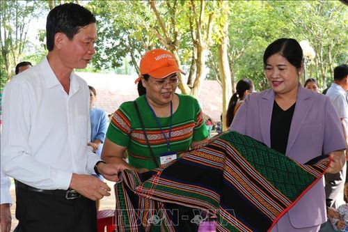 Gìn giữ nét đẹp bản sắc dân tộc S'tiêng trên vùng đất anh hùng