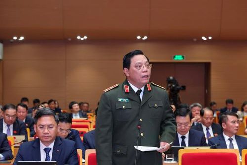 Giám đốc Công an TP Hà Nội: Thanh, thiếu niên đua xe, lạng lách là vấn đề nhức nhối
