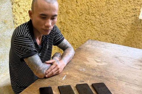 Thanh Hóa: Đột nhập vào cửa hàng lúc rạng sáng, trộm nhiều điện thoại