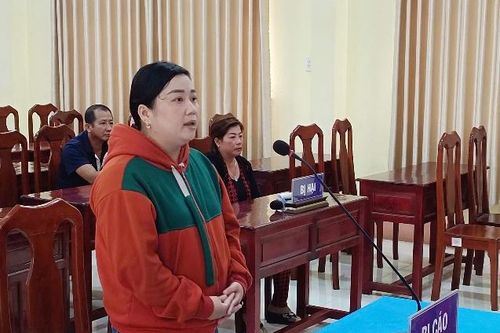 Mượn tiền không trả còn đánh người bị thương