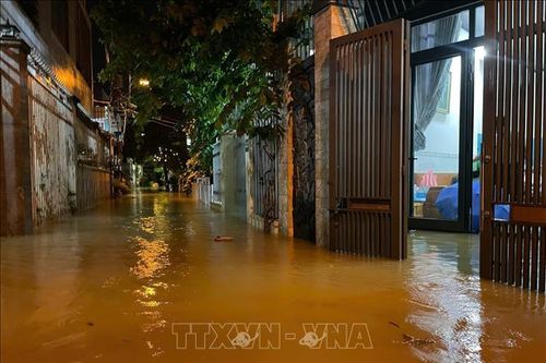 Khánh Hòa: Nhiều vùng trũng thấp của Nha Trang bị ngập