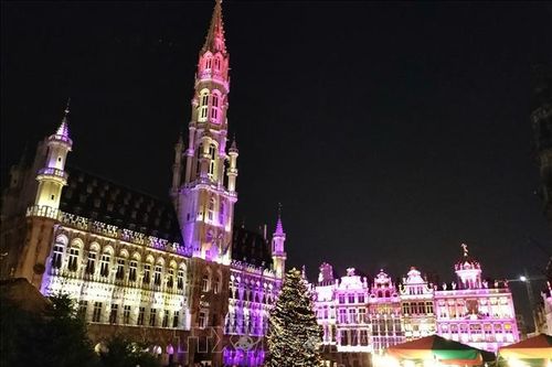 'Mỏ vàng' du lịch từ chợ Giáng sinh Brussels