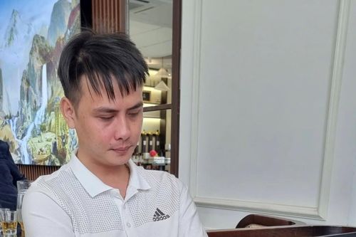 Bị 'Hồng Hài Nhi' tống tiền