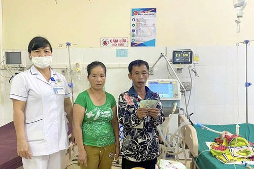 Ân tình sẻ chia cùng người bệnh
