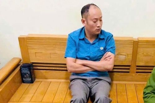 Chủ tịch UBND phường Nếnh nhận hối lộ 60 triệu đồng tại phòng làm việc