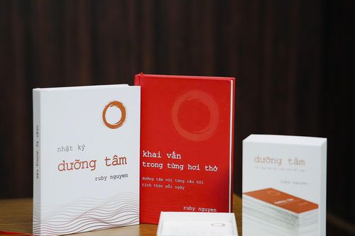Nhìn sâu vào nội tâm bản thân mình với 'Khai vấn trong từng hơi thở'