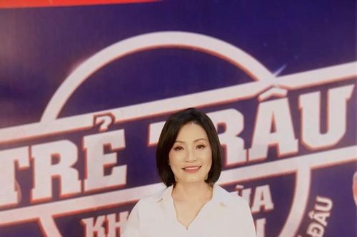 'Phú bà' Hồng Đào bắt tay 'hồng hài nhi' Quốc Trường lồng tiếng phim 'Yêu vì tiền, điên vì tình'