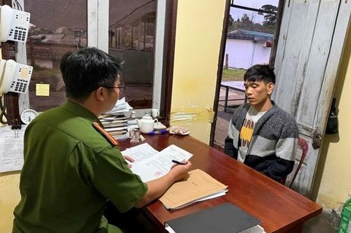 Dùng sổ đỏ giả lừa tiền thật