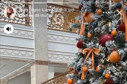 Choáng ngợp biệt thự dát vàng đón Giáng sinh của Lan Khuê