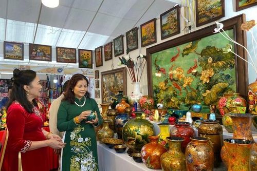 'Đánh thức' tiềm năng du lịch làng nghề phía Nam Thủ đô