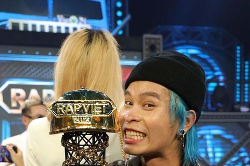 Sự biến mất của quán quân