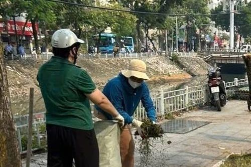 Xem xét thi đua Chủ tịch phường nếu địa bàn thường xuyên mất vệ sinh môi trường