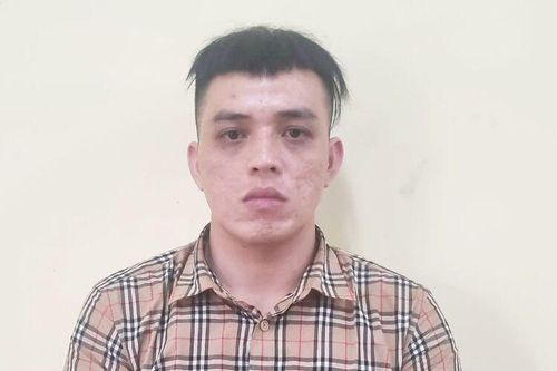 Công an thị trấn Mỹ Luông bắt, bàn giao đối tượng bị truy nã