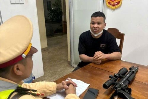 Bắt giữ đối tượng săn bắn thú rừng