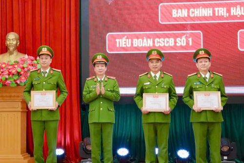 Trung đoàn CSCĐ Đông Bắc thể hiện vai trò nòng cốt trong thực hiện biện pháp vũ trang