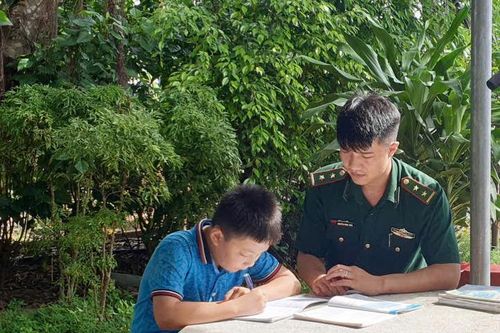 Nhiệt huyết và bản lĩnh của người lính trẻ mang quân hàm xanh