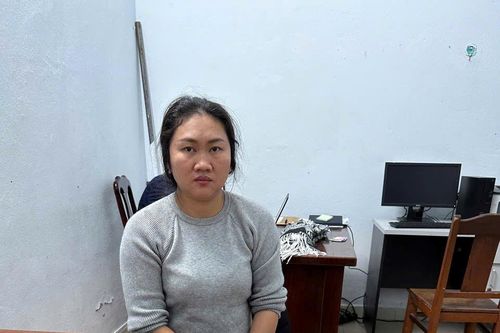 'Bỉ vỏ' bị tóm tại trận