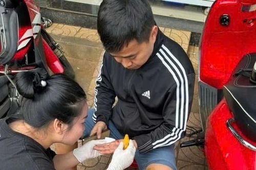 Giải cứu thành công 2 cháu nhỏ đang ngủ trong căn nhà bốc cháy