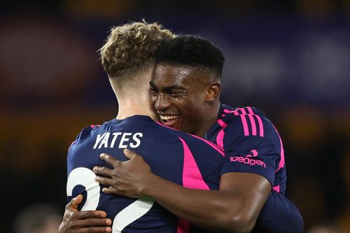 Nottingham Forest thăng hoa với chiến thắng thứ 6 liên tiếp