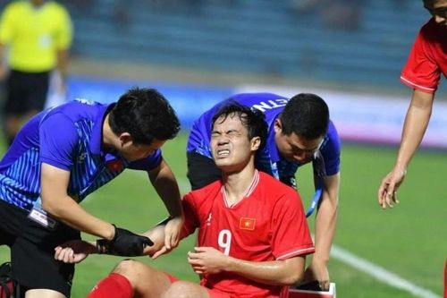 Văn Toàn báo tin kém vui tới người hâm mộ Nam Định FC