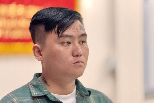 Bắt 2 đối tượng tàng trữ trái phép vũ khí quân dụng